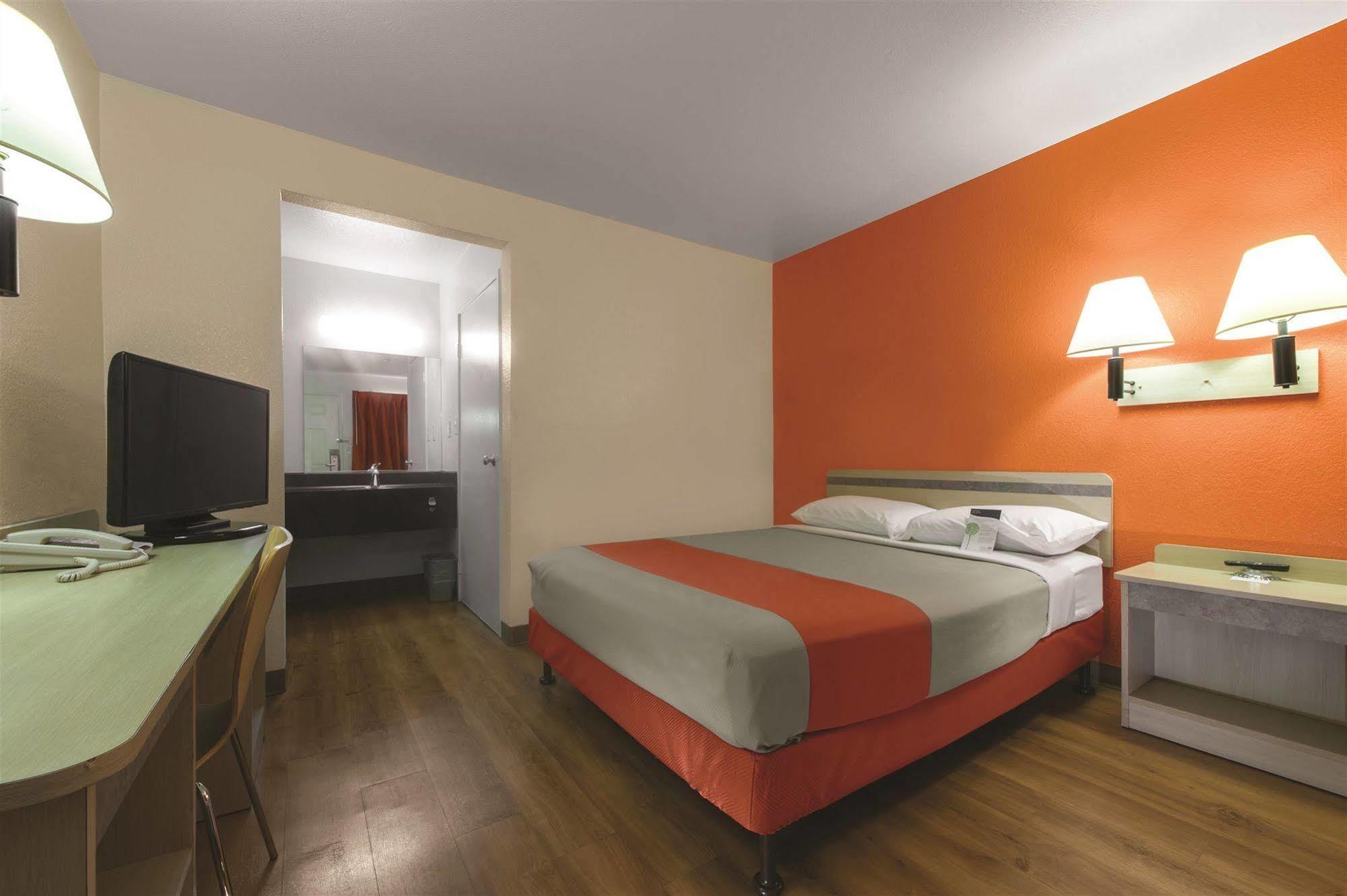 Motel 6-Leominster, Ma מראה חיצוני תמונה